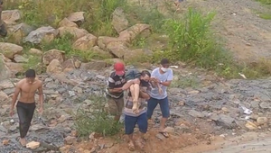 Quảng Ngãi: Đi cào don, 3 người trong gia đình chết đuối thương tâm