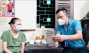 Người hưởng lương hưu không phải lo miếng cơm manh áo thời COVID-19