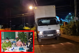 Cho người trốn trong thùng xe để vượt chốt, cả tài xế và người trốn bị phạt