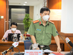 Công an TP.HCM: Có hiện tượng lừa đảo, mua bán giấy đi đường