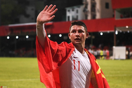 HLV Trung Quốc bị chỉ trích vì bỏ rơi cầu thủ nhập tịch