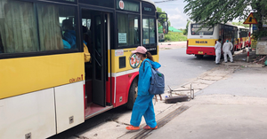 Bắc Giang đón 618 người ở TP.HCM, Đồng Nai, Bình Dương về quê bằng máy bay