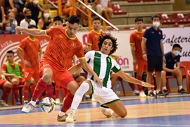 Tuyển futsal Việt Nam hòa CLB Tây Ban Nha, kết thúc tập huấn trước World Cup