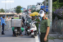 Công an Hà Nội chốt phương án cấp giấy đi đường mã QR