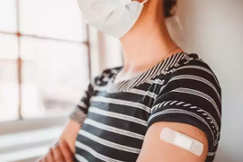 Vì sao không nên xoa bóp bắp tay mới tiêm vaccine COVID-19?