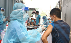 TP.HCM đặt mục tiêu đến 15/9 tiêm xong vaccine mũi 1 