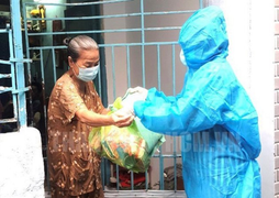 Thủ tướng yêu cầu TP.HCM bảo đảm hỗ trợ y tế, lương thực cho người dân