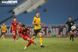 Sân Mỹ Đình bị chê mặt cỏ, phòng VAR, VFF nói gì?