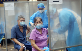 Hà Nội nhận 1 triệu liều vaccine Sinopharm 