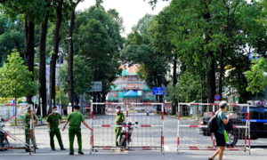 TP.HCM tiếp tục giãn cách: 'Thận trọng để bảo vệ sinh mạng con người'
