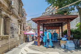 Trung Quốc phong tỏa thành phố 4,5 triệu dân