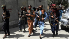 Taliban tuyên bố khôi phục hình phạt man rợ ném đá, chặt tay