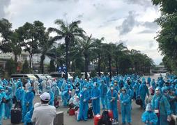 314 thai phụ và trẻ em đang ở tâm dịch miền Nam được đón về Gia Lai