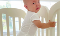 Hà Hồ kể chuyện sinh non Lisa và Leon, khóc ròng thương con