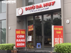 Hàng quán 'vùng xanh' Hà Nội háo hức chờ ngày được bán 'bình thường mới'