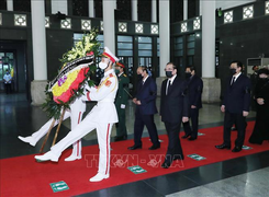 Ảnh: Lãnh đạo Đảng, Nhà nước viếng Đại tướng Phùng Quang Thanh