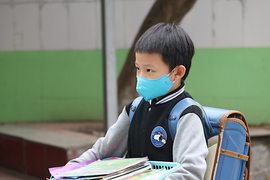 Nhiều địa phương cho học sinh trở lại trường 