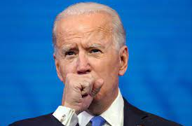 Ông Biden liên tục ho khi phát biểu, báo giới đặt câu hỏi về sức khỏe