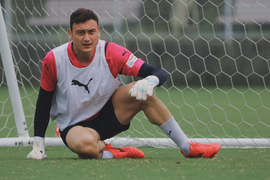 Quế Ngọc Hải: Mong Văn Lâm sớm hồi phục, tiếp tục cống hiến cho tuyển Việt Nam