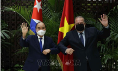 Việt Nam mong mở rộng hợp tác chuyển giao công nghệ vaccine COVID-19 với Cuba 