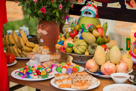 Bồi hồi nhớ mâm cỗ Trung thu xưa: Từ giò ốc đến bánh trái, giản dị mà ấm cúng 