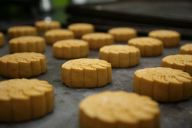 Ảnh: 12.000 bánh Trung thu gửi ‘chiến sĩ áo trắng’ tuyến đầu chống dịch