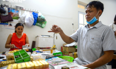 Hà Nội: Làng nghề Kiêu Kỵ rền vang tiếng búa dát vàng sau nhiều tháng yên ắng