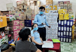 Tạm giữ nhiều bánh Trung thu do Trung Quốc sản xuất không có hóa đơn, chứng từ