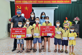 Độc giả VTC News ủng hộ 34 triệu cho học sinh nghèo không có máy tính học online