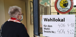 Người dân Đức bắt đầu đi bỏ phiếu