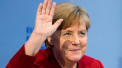 16 năm sự nghiệp của Thủ tướng Angela Merkel: 'Người mẹ' của nước Đức
