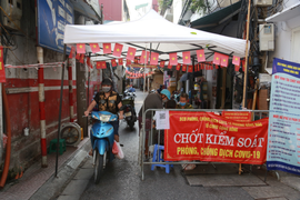 Hà Nội: Nới lỏng giãn cách, chốt tự quản vẫn duy trì để bảo vệ 'vùng xanh'