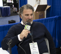 Vị tỷ phú tin vào 'có kiêng có lành', quyết không cạo râu khi đi gặp đối tác