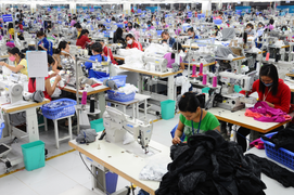 Chuyên gia đề xuất chi mạnh tay hơn để phục hồi kinh tế