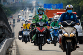 Đề xuất nới điều kiện tham gia hoạt động công cộng ở TP.HCM