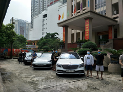 Triệt phá đường dây đánh bạc qua mạng cực 'khủng', thu giữ 13 siêu xe