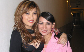 Bằng Kiều, Trizzie Phương Trinh cùng 3 con tới lễ cúng tuần của Phi Nhung ở Mỹ