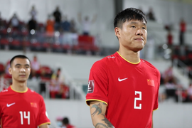Cầu thủ Trung Quốc: 'Mong chờ chiến thắng trước tuyển Việt Nam'