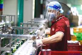 Doanh nghiệp ở TP.HCM và Bình Dương đang 'trầy trật' tìm người lao động