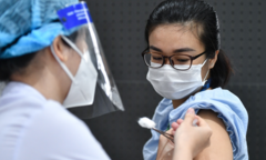Hà Nội phân bổ hơn 120.000 liều vaccine AstraZeneca