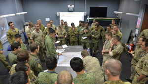 Nhóm 'Ngũ cường' tập trận phô diễn sức mạnh ở Biển Đông