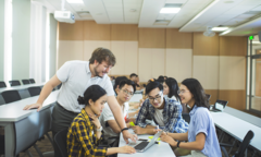 Đại học VinUni phát động cuộc thi giải bài toán kinh doanh toàn cầu