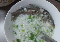 Chồng nhiệt tình nấu cháo cá chăm vợ và cái kết khiến ai nấy đều... ám ảnh