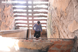 Hải Phòng: Chung cư rơi từng mảng vữa khi chạm nhẹ, dân phải sơ tán lúc bão về