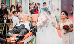 Cay mắt cảnh bố ung thư vẫn cố nằm cáng, yếu ớt dắt tay con gái vào lễ đường
