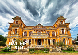 Đất Việt xưa: Vẻ lộng lẫy của ‘tòa lâu đài’ 104 tuổi độc nhất nằm ở cố đô Huế