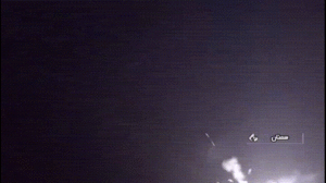 Video: Iran phô diễn sức mạnh phòng không trong cuộc tập trận trên sa mạc