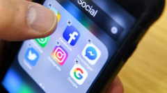 Phần lớn người Canada đánh giá Facebook gây tổn hại sức khỏe tâm thần