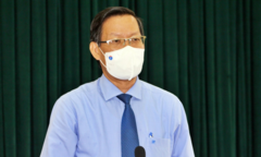 Chủ tịch TP.HCM: Thành phố sẽ mở dần dịch vụ ăn uống tại chỗ