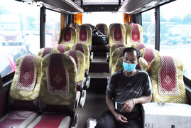 Ngày đầu mở lại, xe liên tỉnh ở Hải Phòng vắng khách, chủ yếu chở hàng hóa